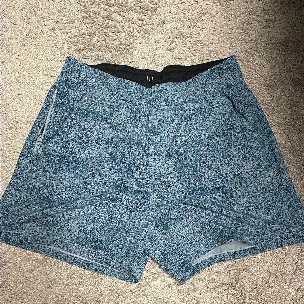 Lululemon Pace Breaker 5” LL Shorts